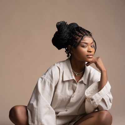 Portrait of Sofía Kravchuk, the program mentor, with a calm and confident expression.